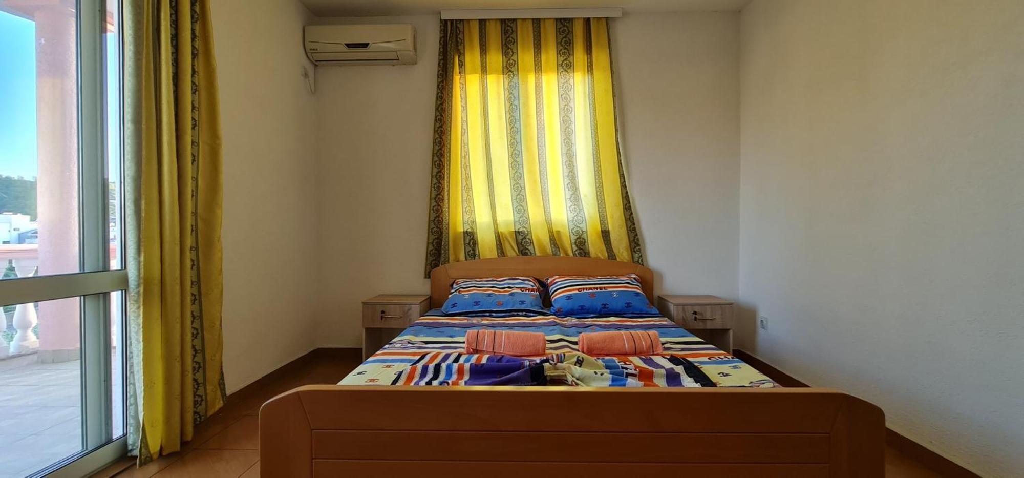 Kurt Apartaments Ulcinj Rum bild