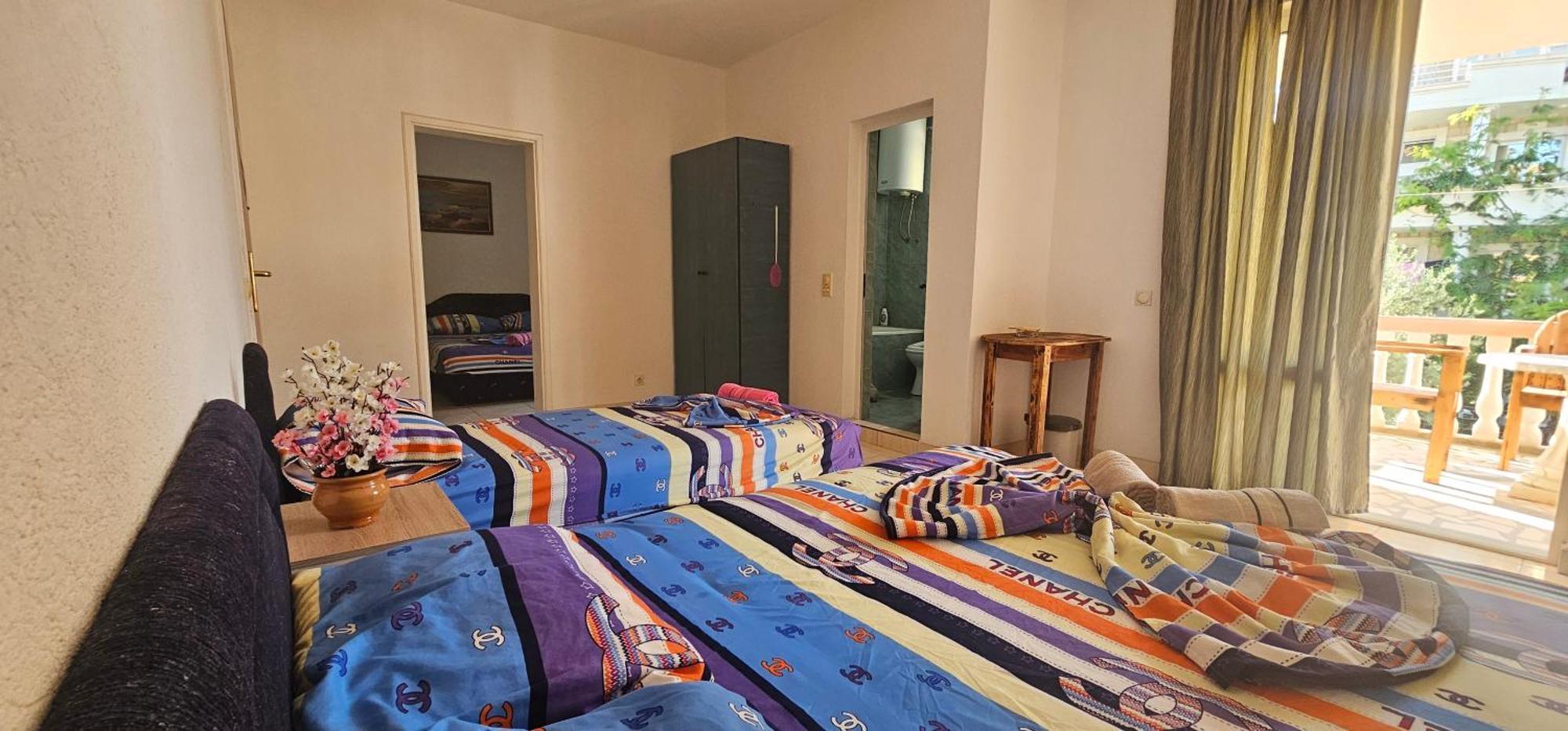 Kurt Apartaments Ulcinj Rum bild