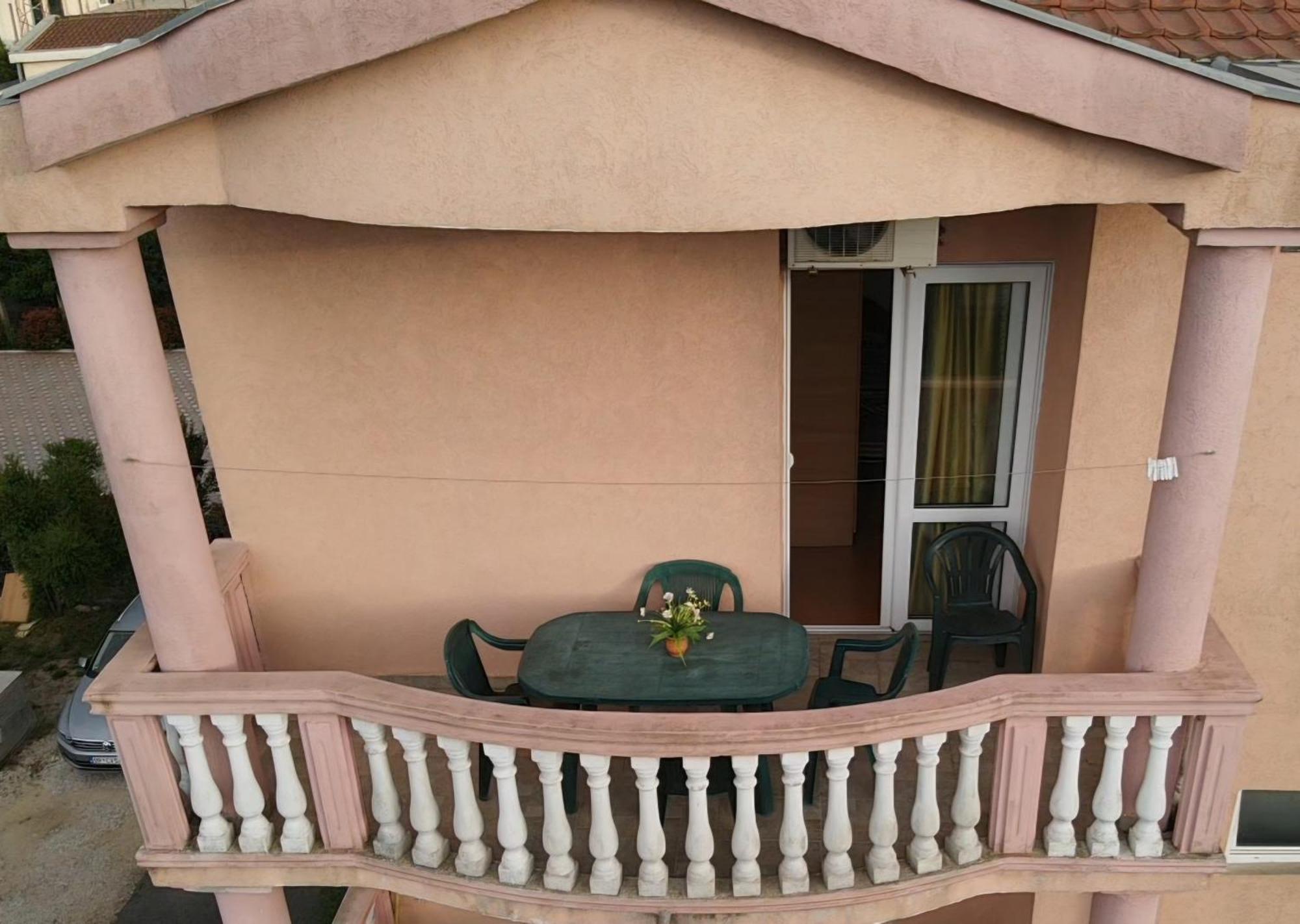 Kurt Apartaments Ulcinj Exteriör bild