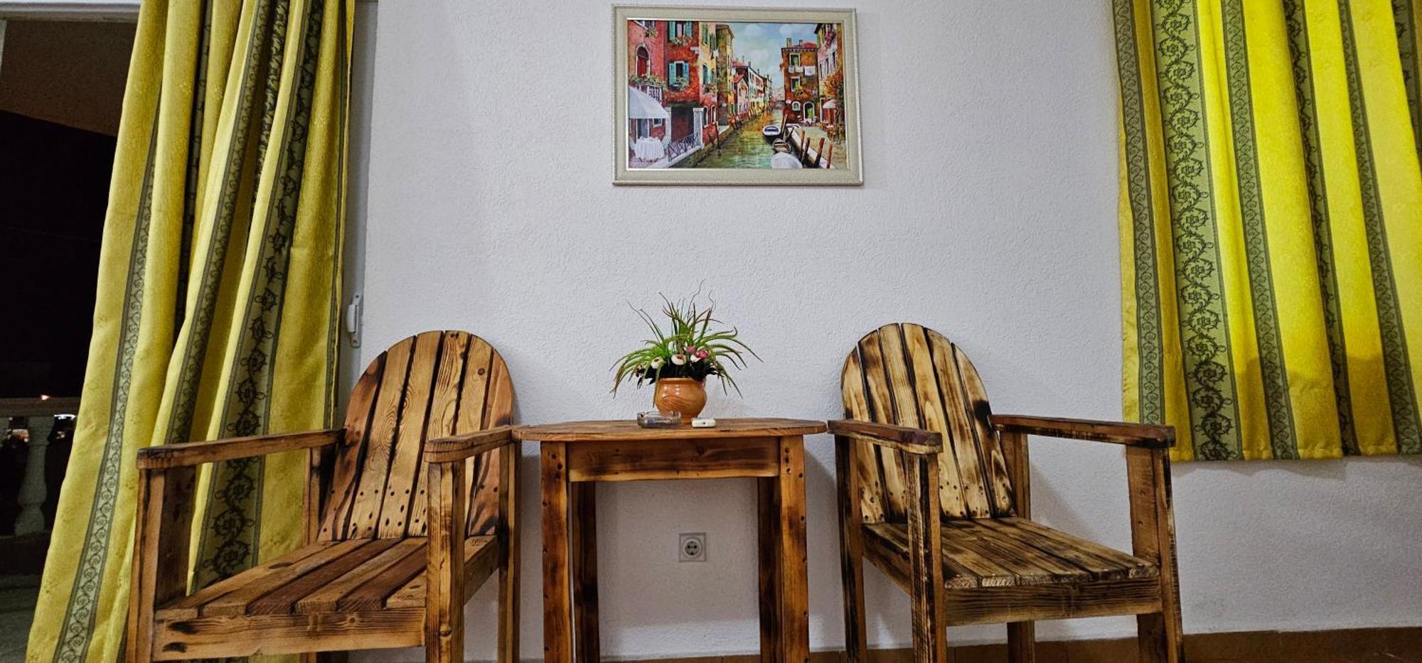 Kurt Apartaments Ulcinj Exteriör bild