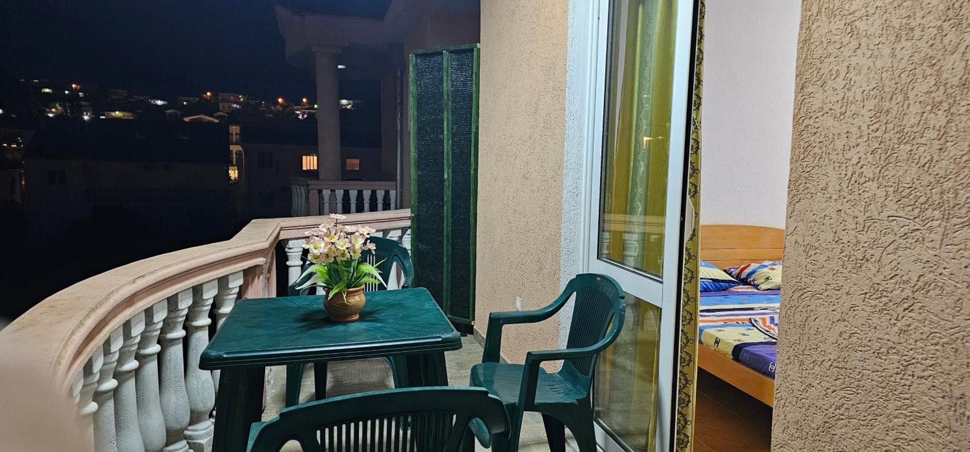 Kurt Apartaments Ulcinj Rum bild