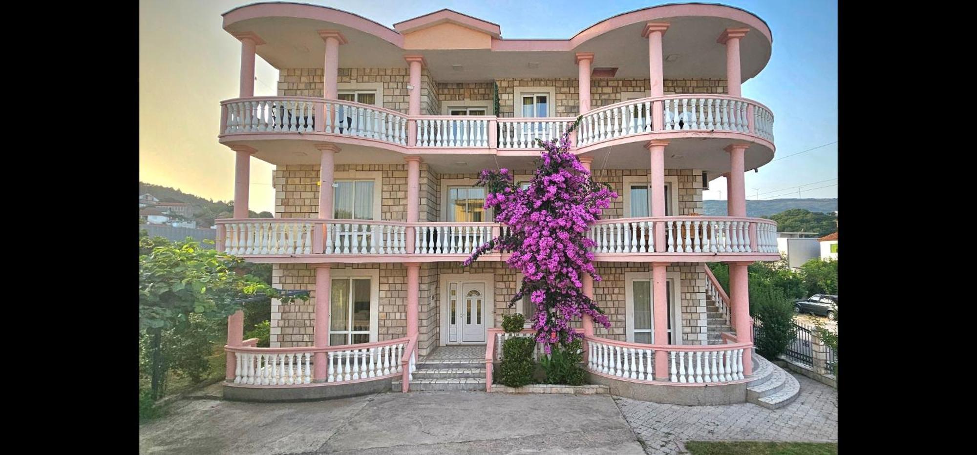 Kurt Apartaments Ulcinj Exteriör bild
