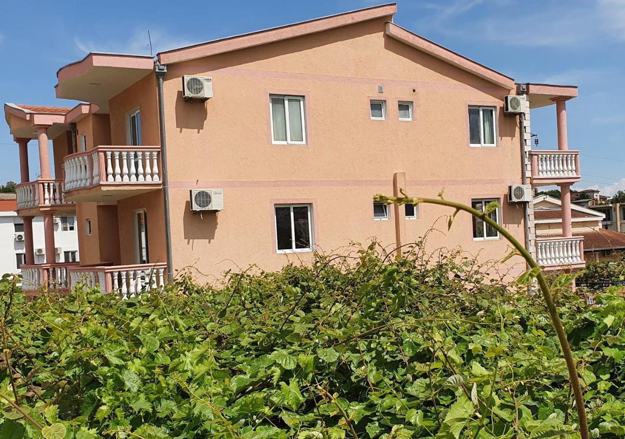 Kurt Apartaments Ulcinj Exteriör bild